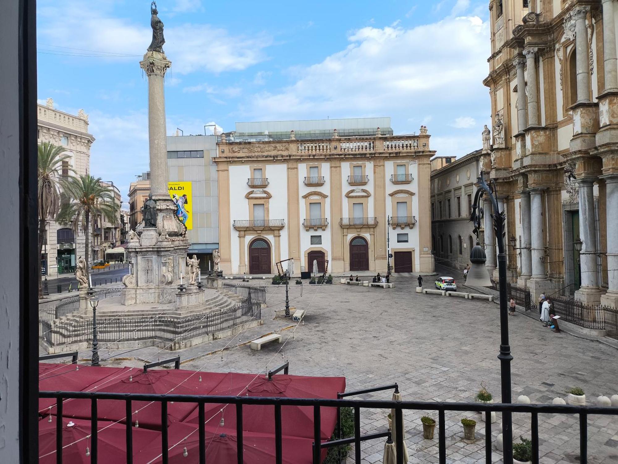 I Balconi Di San Domenico Apartment Palermo Bagian luar foto