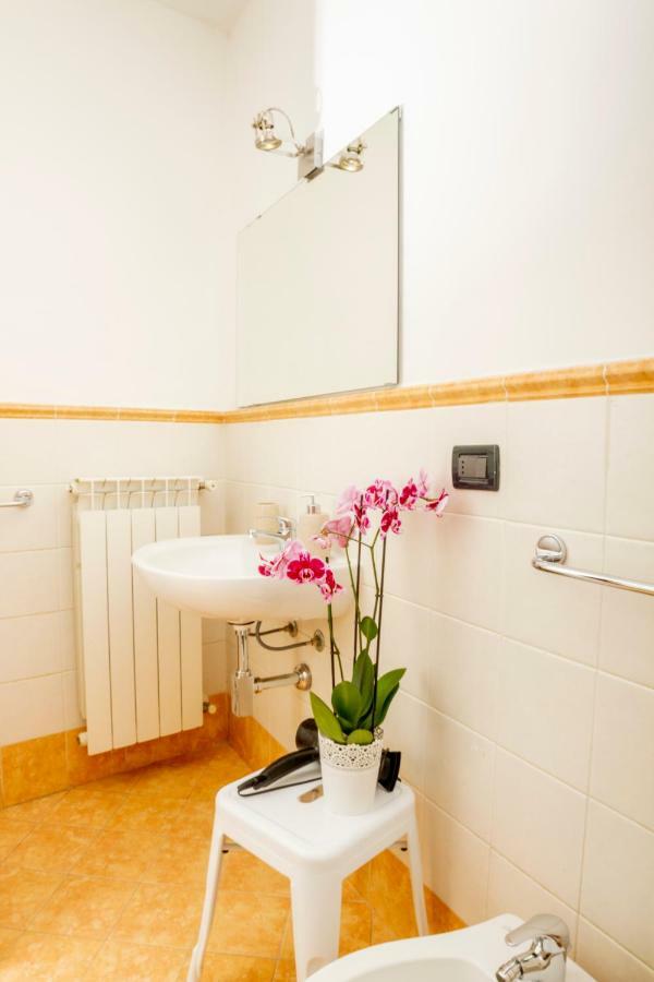 I Balconi Di San Domenico Apartment Palermo Bagian luar foto